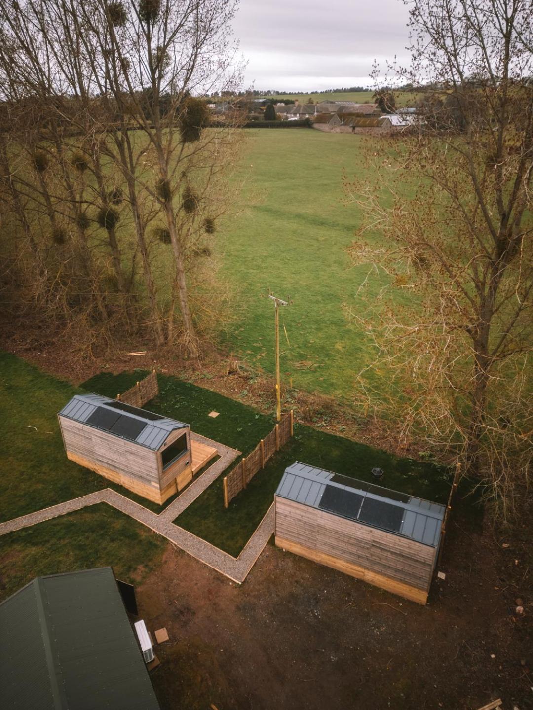 Beautiful Cabins In Herefordshire Countryside Exterior foto